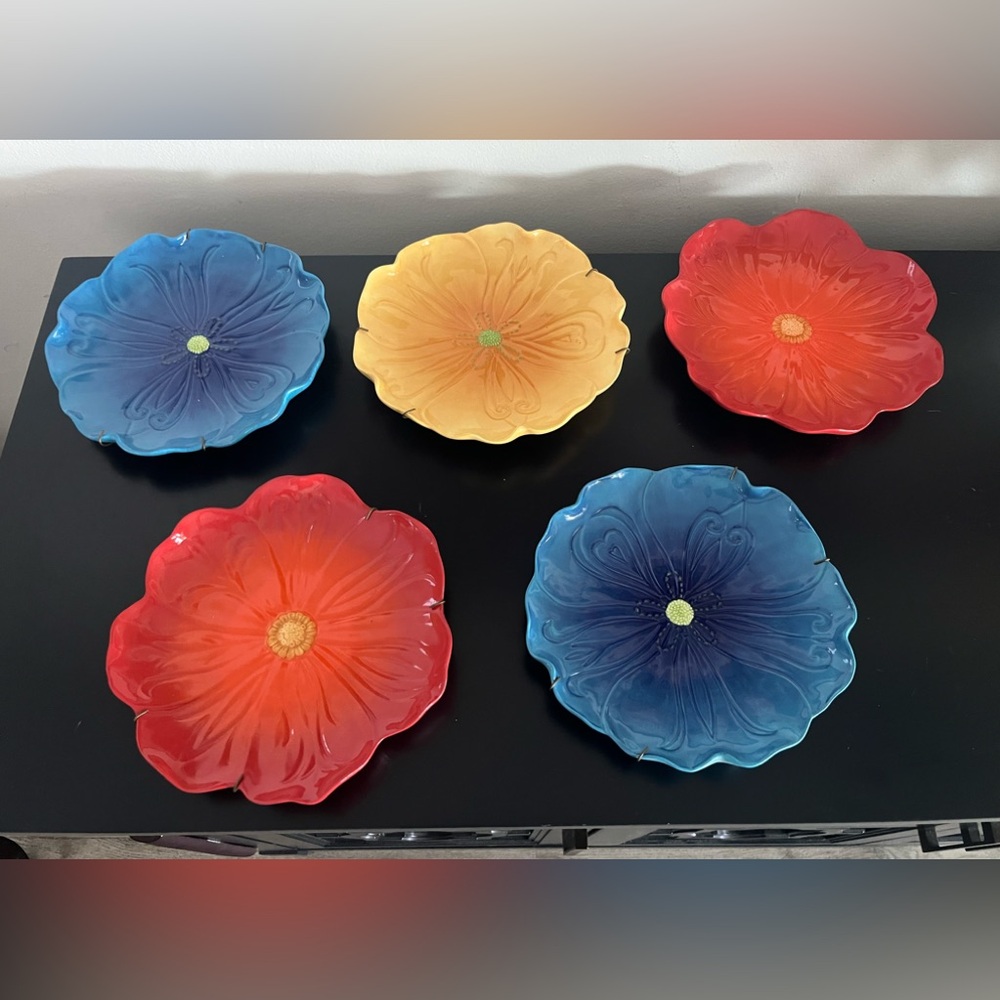 Glasslands Road Serving Decorative plates